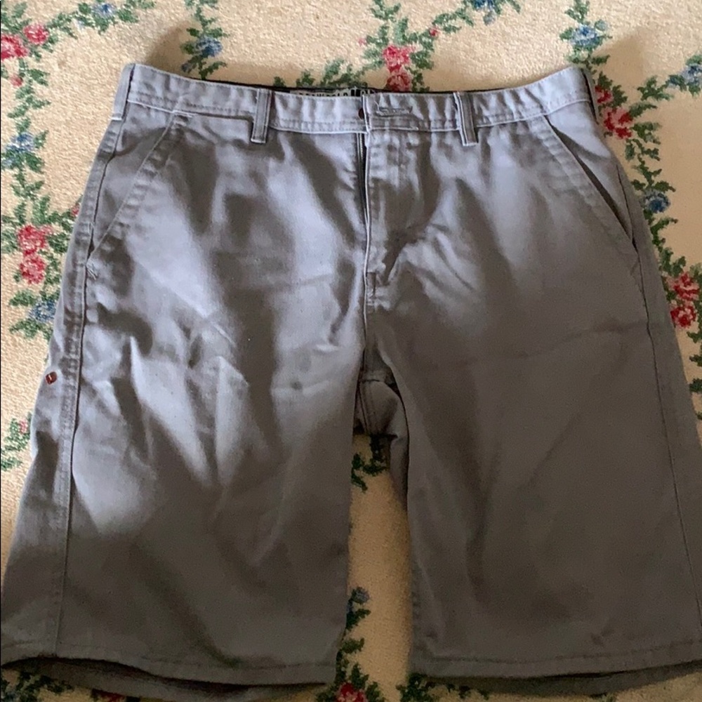 Men’s grey shorts